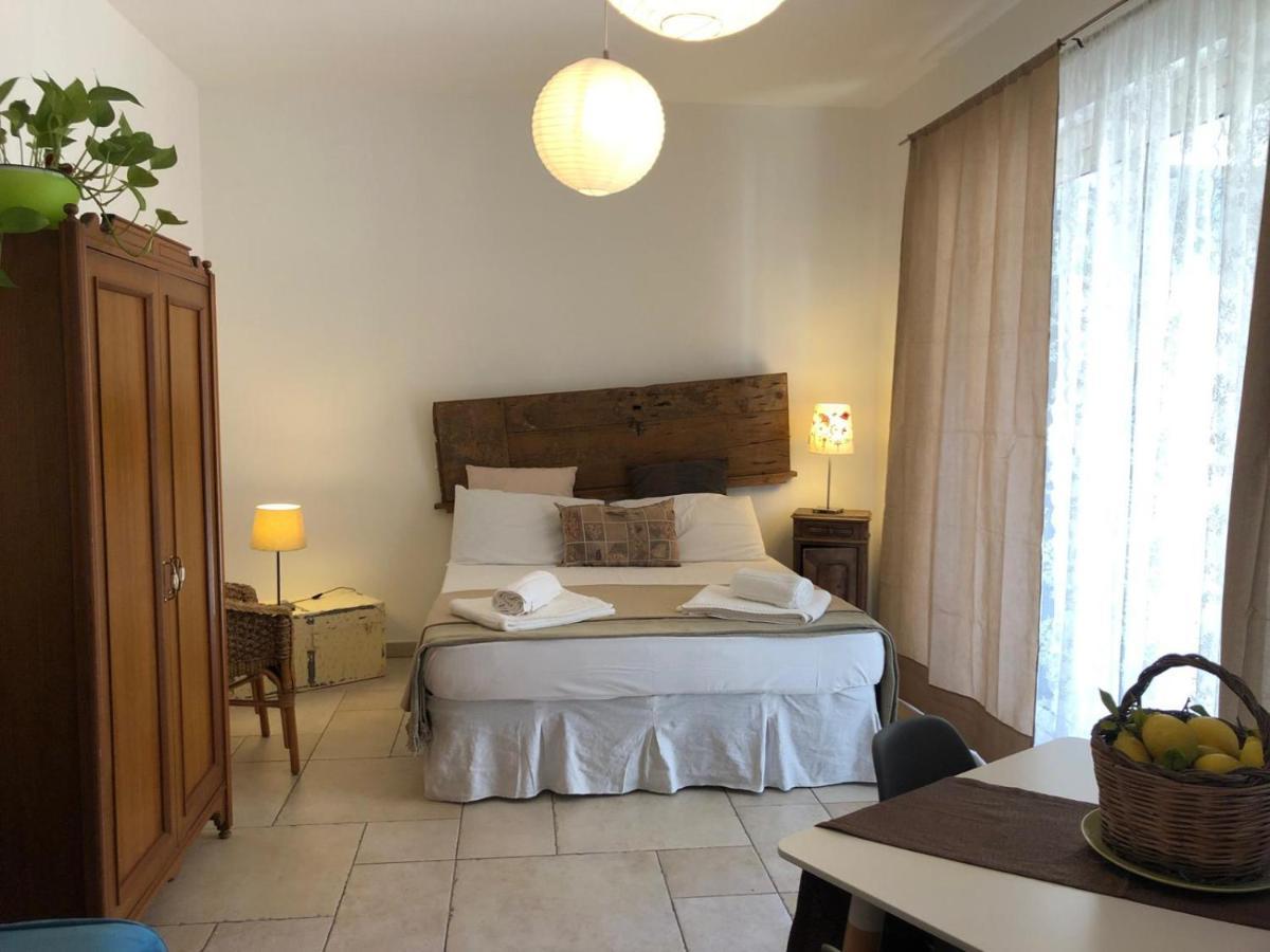 Odegos Mono & Trilo Bed and Breakfast Torre dell'Orso Eksteriør billede