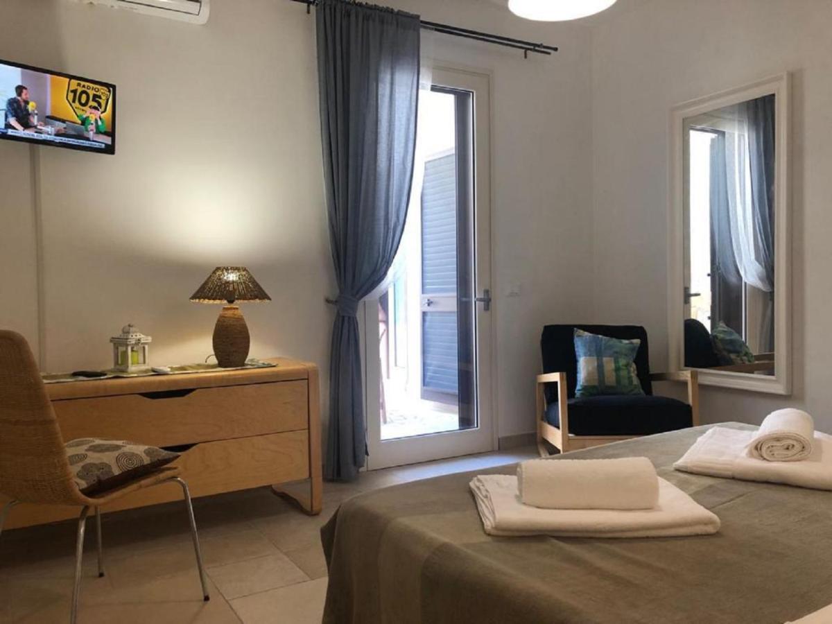 Odegos Mono & Trilo Bed and Breakfast Torre dell'Orso Eksteriør billede